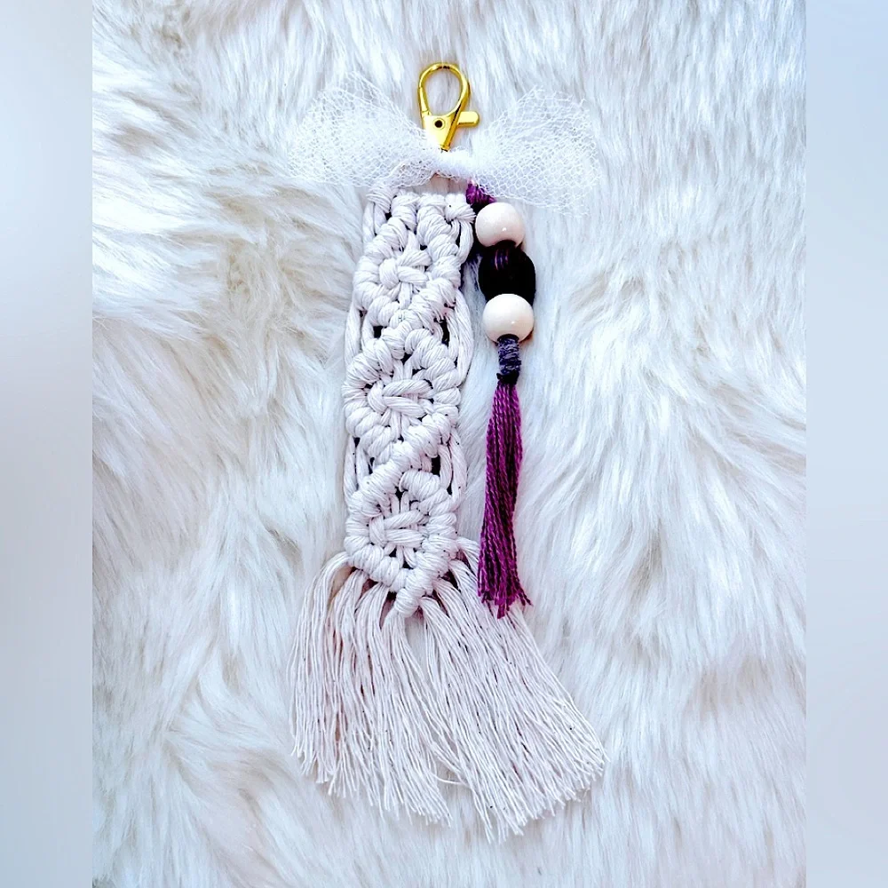 🆕BÖHÖ Macrame Knotted Ivory Lobster Swivel Keychains Beaded Tassel Handcrafted